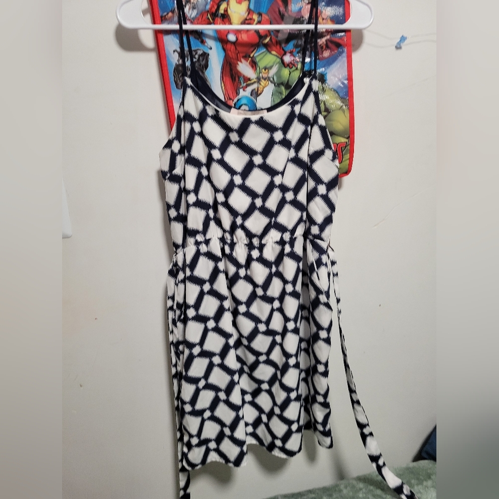 Blue & White Diamond Pattern Cowl Back Dress w/ Front Pockets & Waist Tie